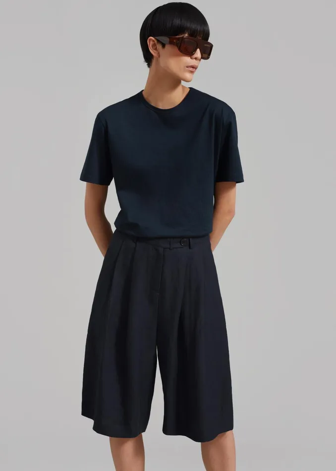 The Frankie Shop Tops Women Connell Boxy Tee 8211 Navy