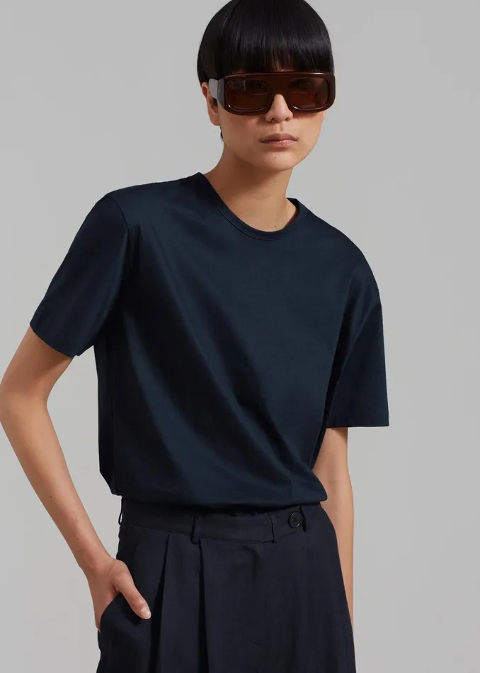 The Frankie Shop Tops Women Connell Boxy Tee 8211 Navy