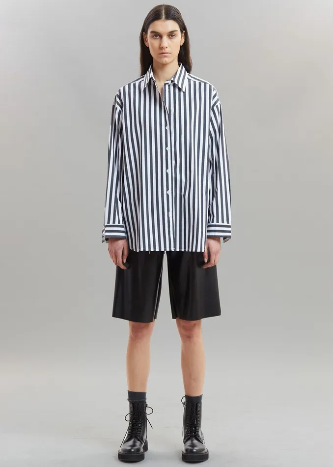 The Frankie Shop Tops Women Sylvia Striped Oxford Shirt 8211 Faded BlackWhite
