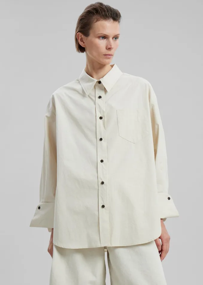 The Frankie Shop Tops Women Zuri Boxy Button Up Shirt 8211 Cream