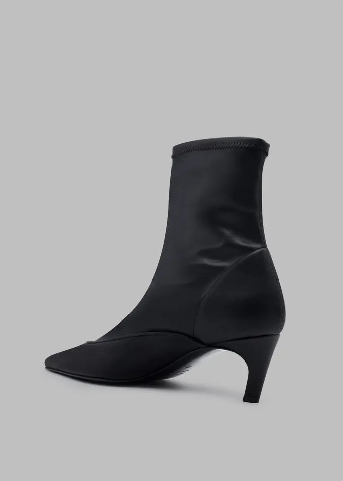 The Frankie Shop Women Gia Borghini X Heidi Bivens Hunter Boots 8211 Black