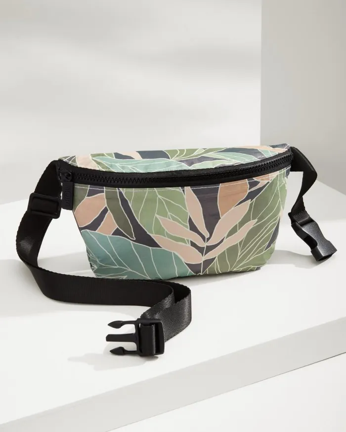 Tommy Bahama Aloha Collection Cusco Mini Hip Pack Cusco WomenBeach and Home Luggage and Travel Tommy Bahama Aloha Collection Cusco Mini Hip Pack Cusco WomenBeach and Home Luggage and Travel
