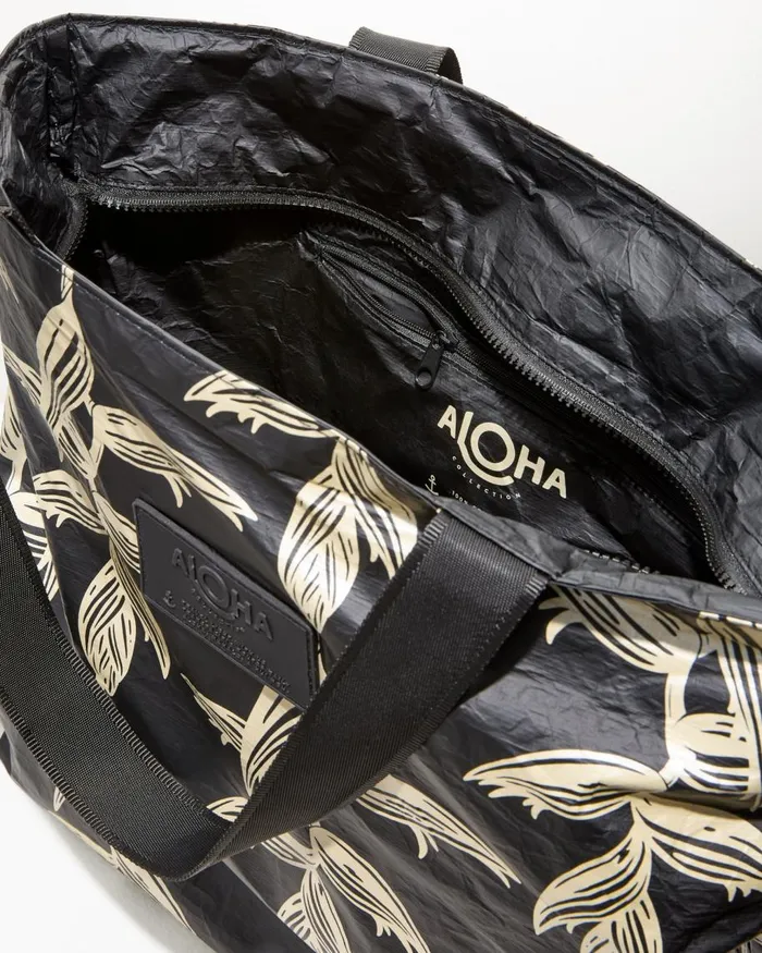 Tommy Bahama Aloha Collection Heliconia Day Tripper Tote Glowblack WomenBeach and Home Handbags and Clutches Tommy Bahama Aloha Collection Heliconia Day Tripper Tote Glowblack WomenBeach and Home Handbags and Clutches