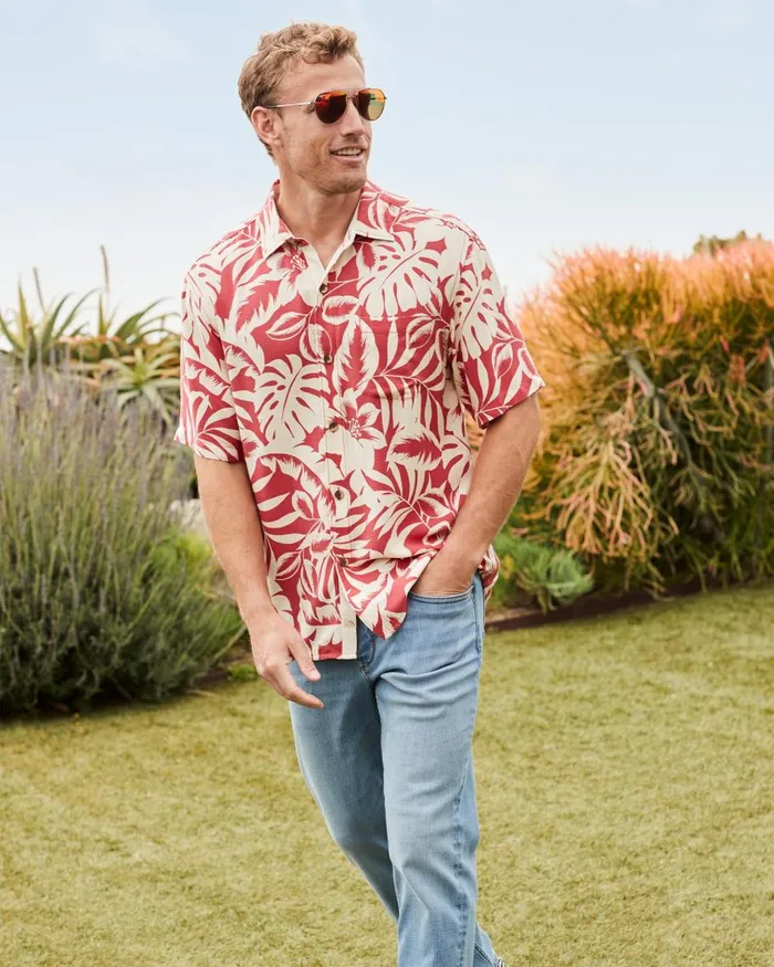 Tommy Bahama Veracruz Cay Lindavista Leaves ShortSleeve Shirt Dark Havana Men Shirts Tommy Bahama Veracruz Cay Lindavista Leaves ShortSleeve Shirt Dark Havana Men Shirts