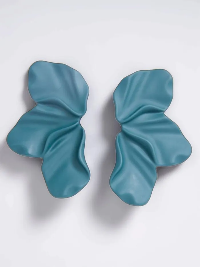 Woman French Connection Jewellery Flower Piece Earrings Dark Green