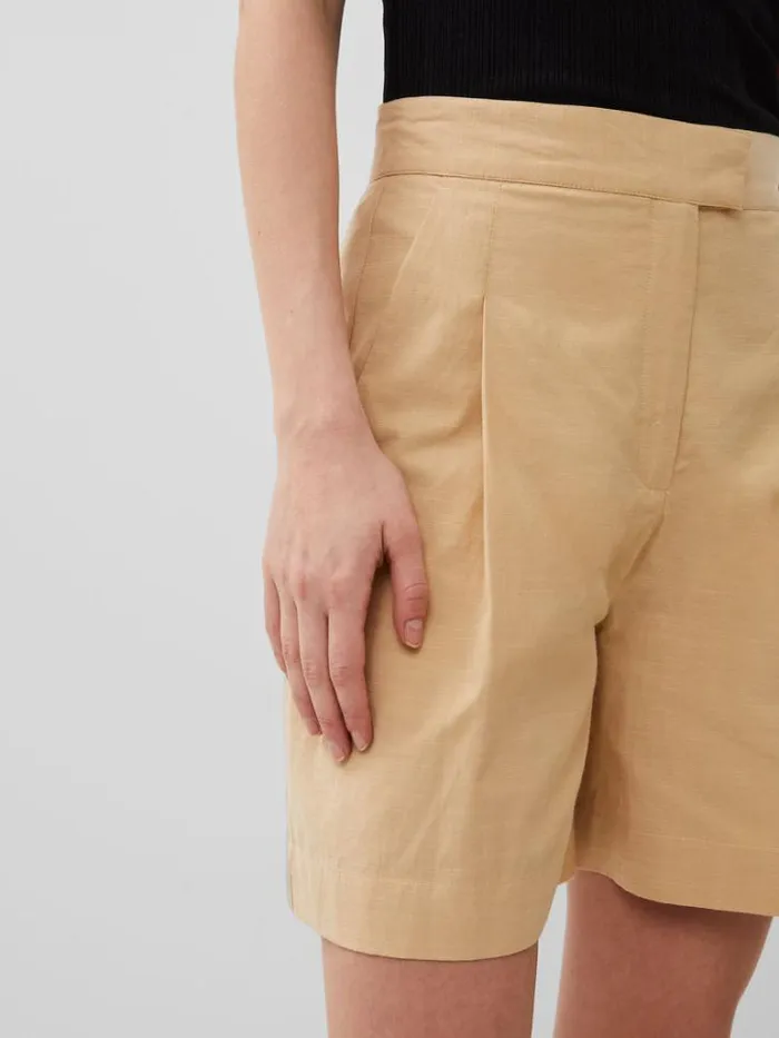Woman French Connection Skirts and Shorts Alania City Shorts Biscotti