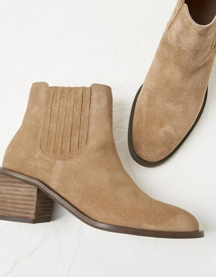 Women Boots FatFace Zara Block Heel Chelsea Boot Tan