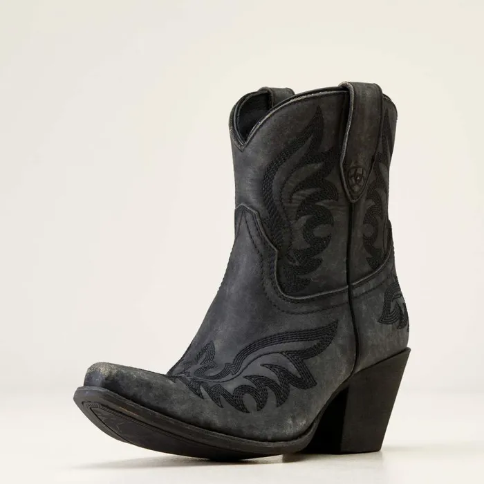 Women Chandler Western Boot Naturally Distressed Black Ariat Western Boots