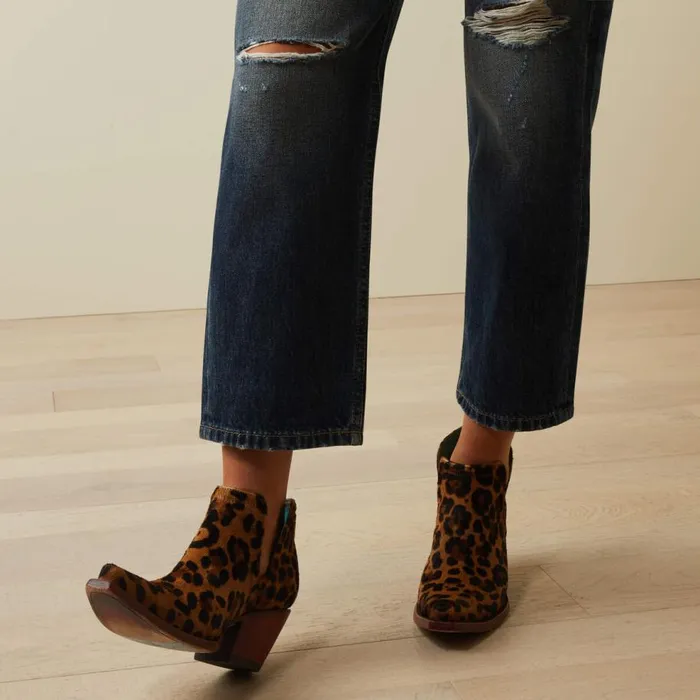 Women Ultra High Rise Tomboy Straight Jean Bora Bora Ariat Denim Women Ultra High Rise Tomboy Straight Jean Bora Bora Ariat Denim