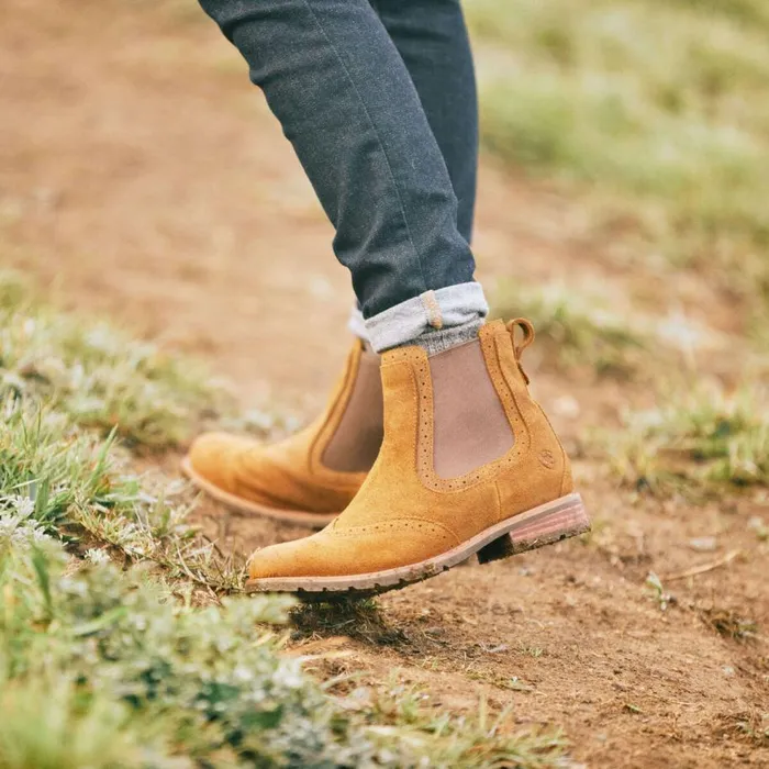 Women Wexford Brogue Waterproof Chelsea Boot Weathered Honey Ariat Booties Women Wexford Brogue Waterproof Chelsea Boot Weathered Honey Ariat Booties