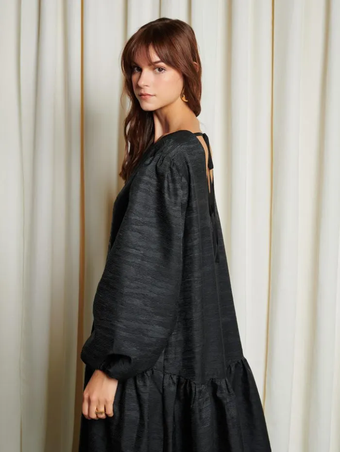 Womenswear Dresses Sister Jane Ghospell Rosslyn Oversized Midi Dress Coal Black Womenswear Dresses Sister Jane Ghospell Rosslyn Oversized Midi Dress Coal Black